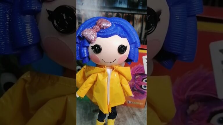 Muñeca exclusiva de Coraline en plataforma de ecommerce: coste y tiempo estimado de envío del artículo coleccionable